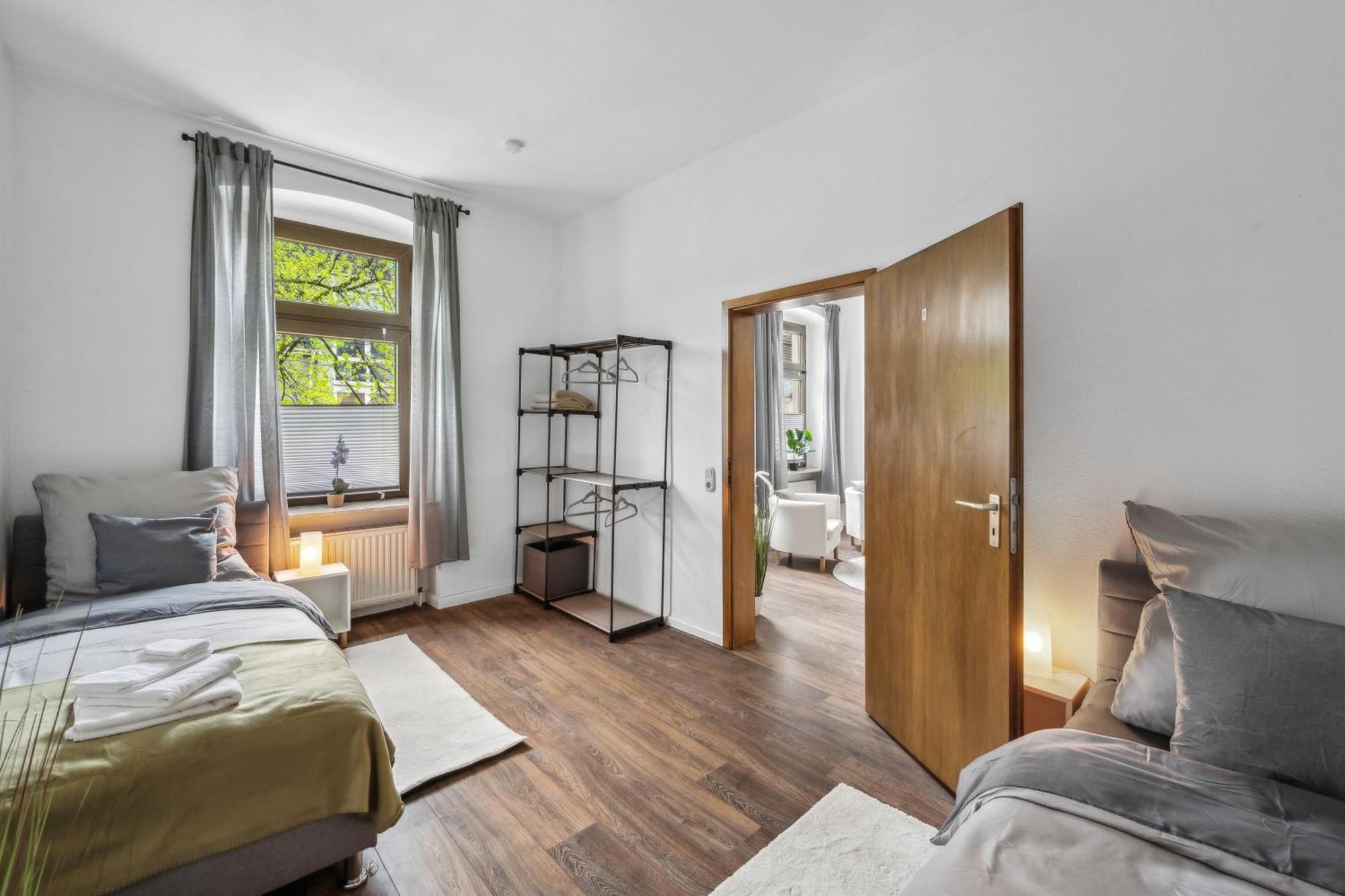 Wupper Home Ii, Top Lage Ideal Fuer Geschaeftsleute, Monteure, Familien, 3 Zimmer, Flachbild-Tv Wuppertal Exteriör bild